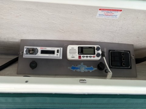 2002 Bayliner Trophy Hard Top Model 2002